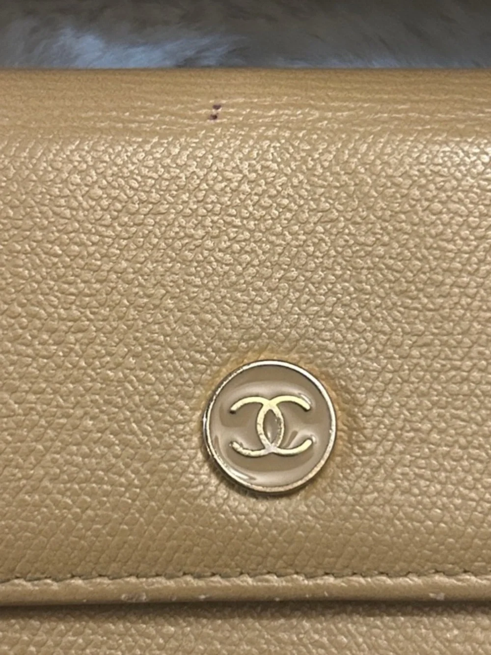 CHANEL COCO DOUBLE SNAP COMPACT WALLET VINTAGE TAN - Picture 4 of 13